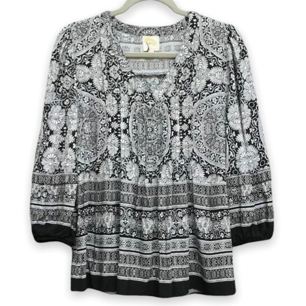 Fig and Flower Anthropologie Black & White Boho Flowy Top Womens Size Medium